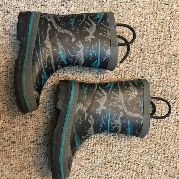 Dinosaur Rainboots Size 9/10 - Picture 3 of 5